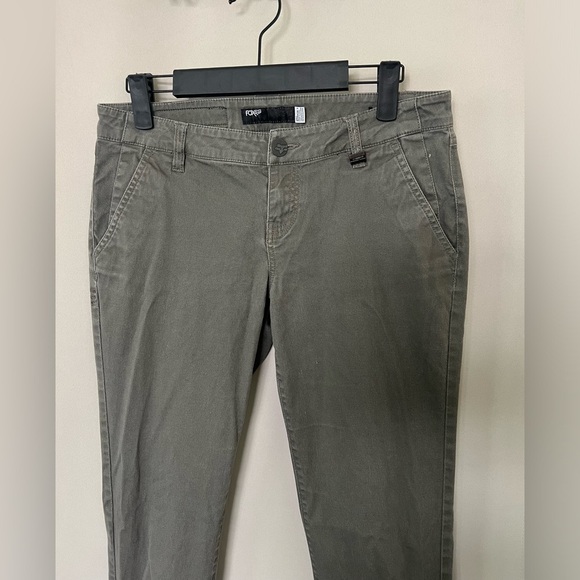 Fox Racing Womens Juniors 5 Olive Green/Grey Skinny Pant with Ankle Button - Picture 2 of 10